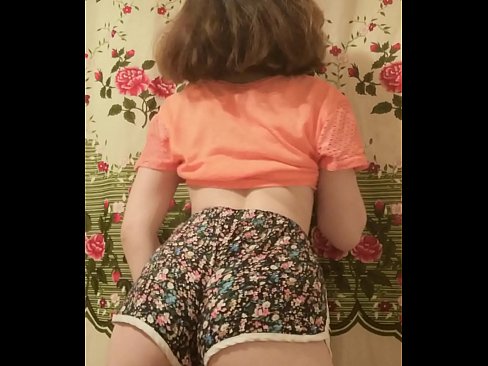 ❤️ سیکسی ځوان ماشوم په کیمره کې خپل شارټونه لرې کوي ❤️ جنس